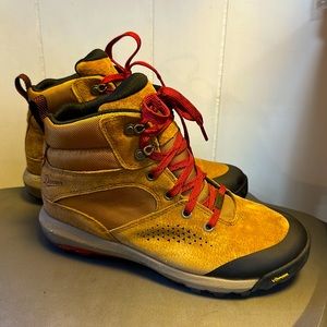 Womens Danner hiki my boots size 7.5